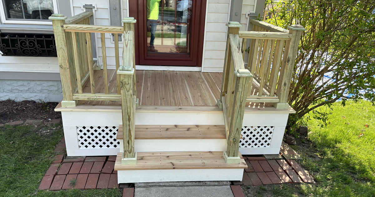 Front Porch Wood Deck Replacement in Libertyville, IL